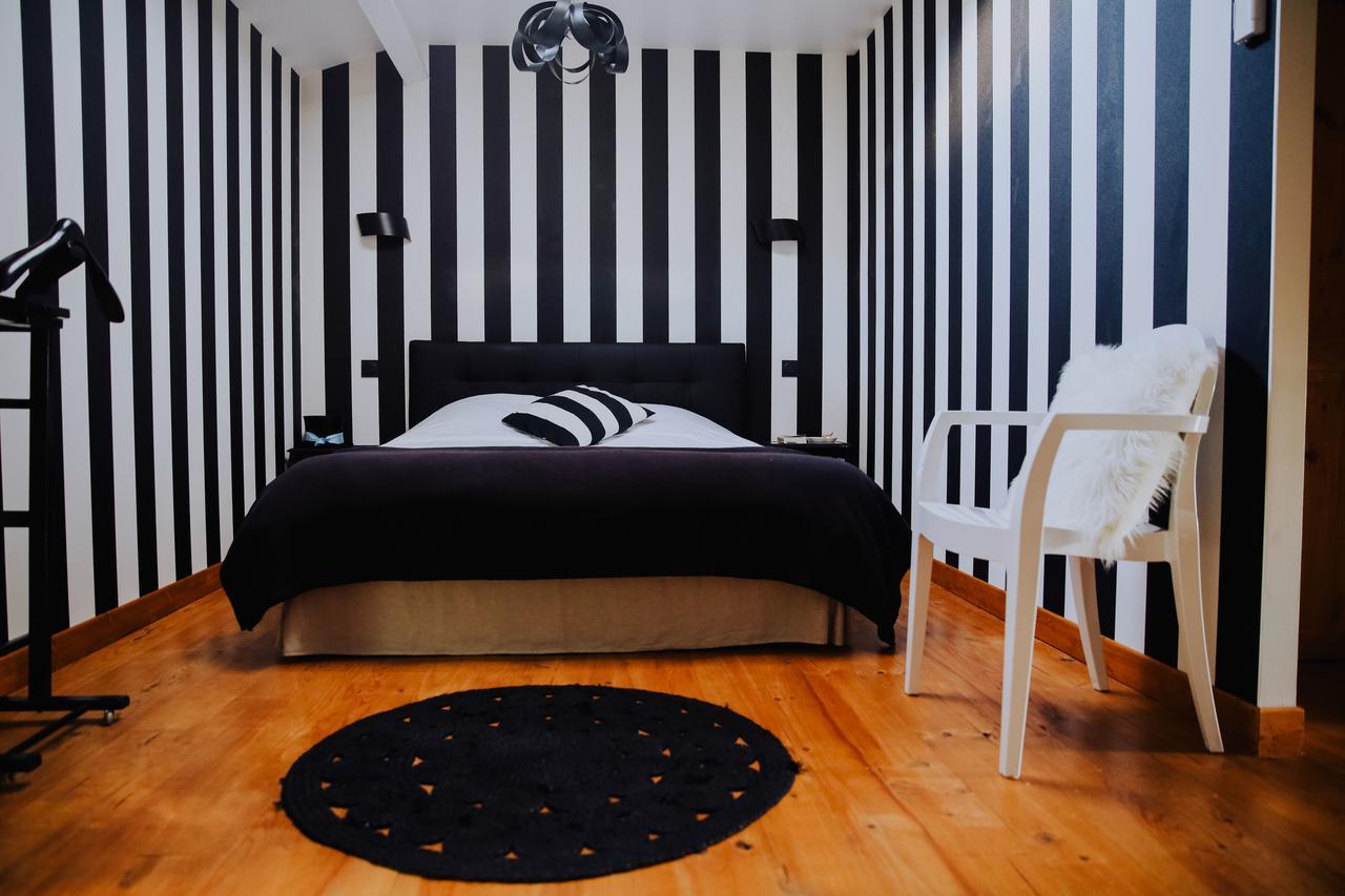 La Maison Bleue Villereal Luaran gambar